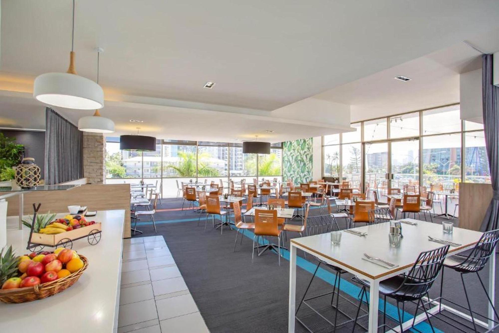 On 22 View Avenue, Surfers Paradise * Gold Coast
