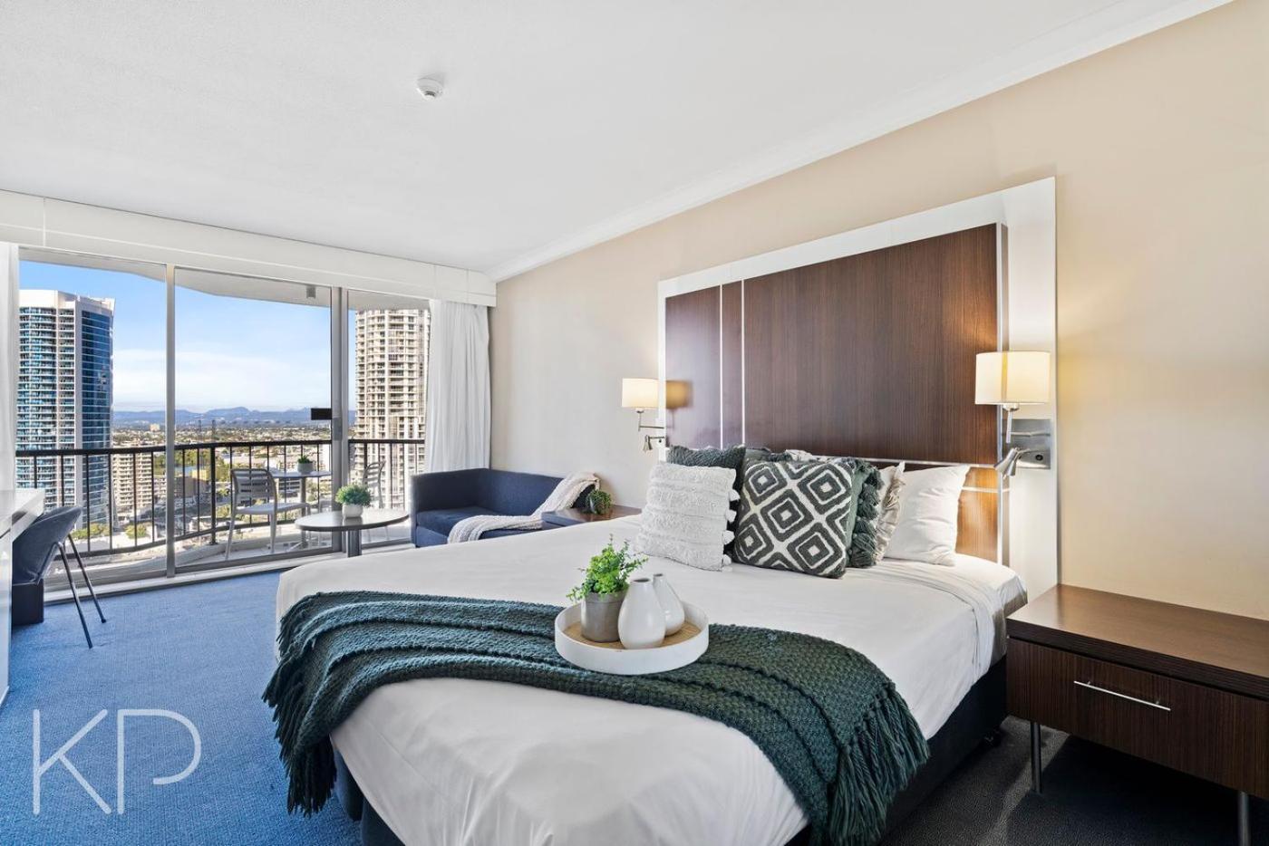 Apartment On 22 View Avenue, Surfers Paradise Gold Coast